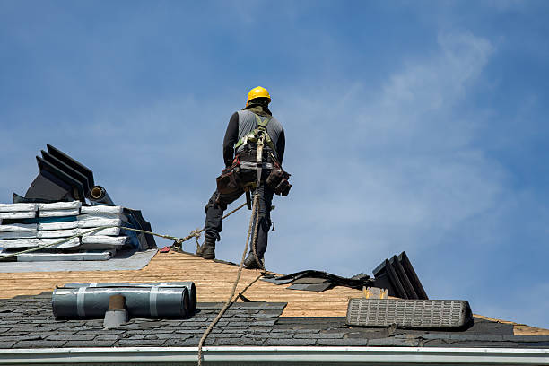 Professional Gutter Installation technician working in San Bruno, CA